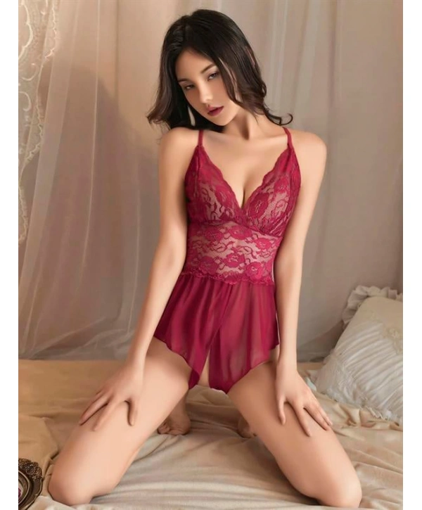 Morliva  Bordo Özel Bölgesi Açık Dantel İşlemeli Fantezi Body