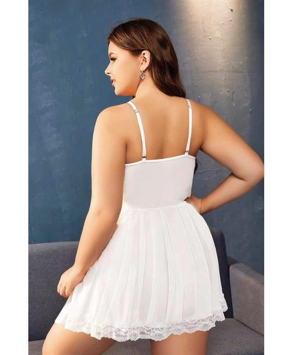 Morliva Büyük Beden Beyaz Dantel İşlemeli İnce Askılı Gecelik