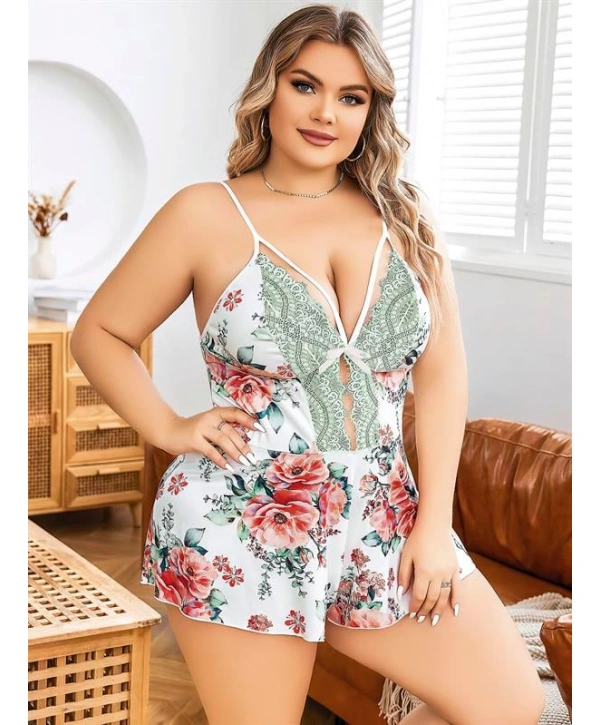 Morliva  Büyük Beden Beyaz Üstüne Çiçek Desenli Dantel İşlemeli İnce Askılı Şort Gecelik