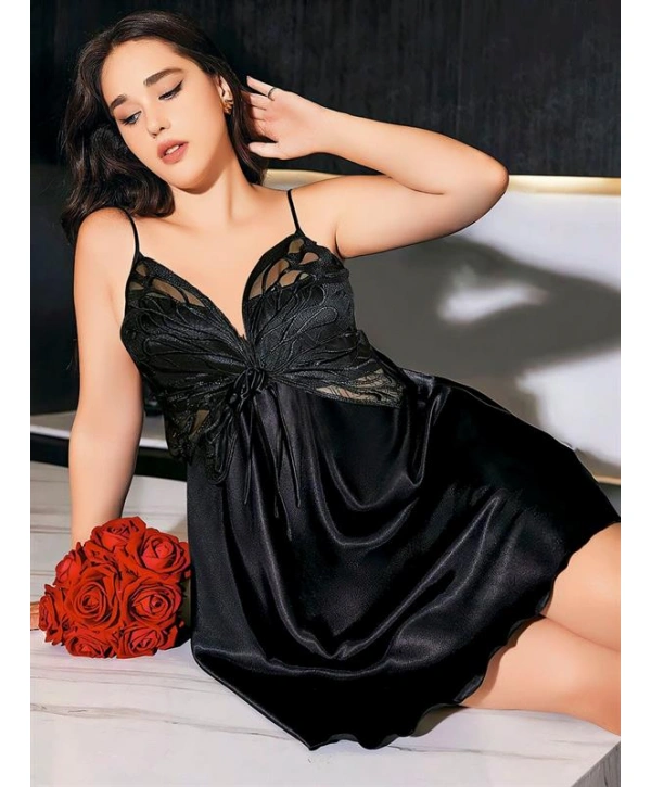 Morliva Büyük Beden Siyah Kelebek Desenli İnce Askılı Saten Gecelik