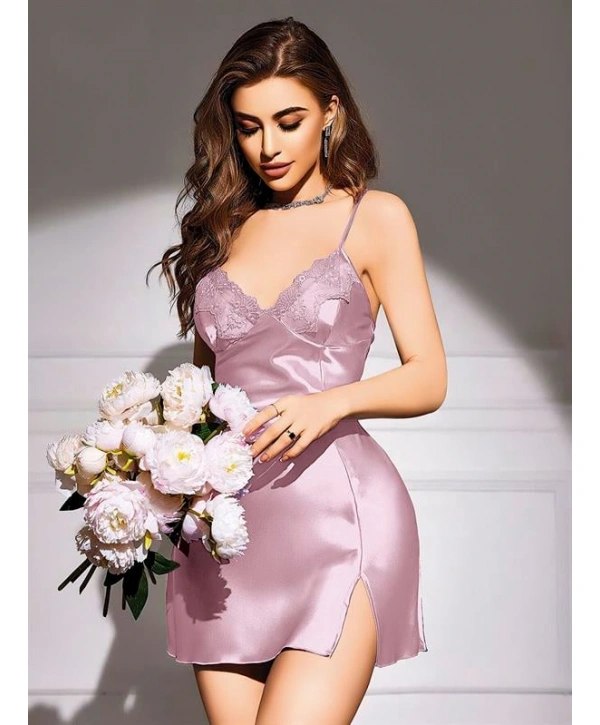 Morliva  Dantel İşlemeli Yırtmaçlı Pembe Saten Gecelik