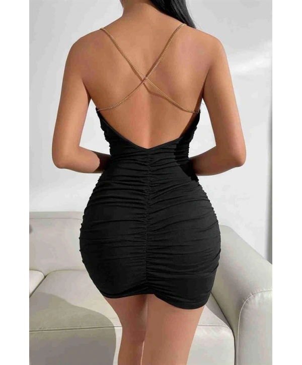 Morliva Gögüs Degajeli Sırt Zincir Detaylı Büzgülü Siyah Mini Club Elbisesi