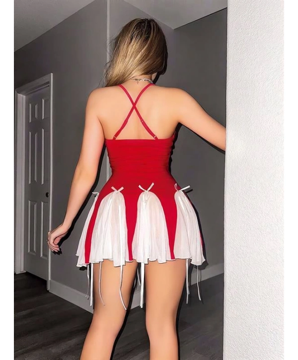 Morliva Özel Tasarım Kırmızı Etekleri Beyaz Pileli Elbisesi