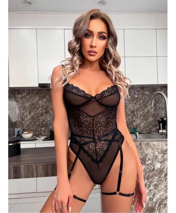 Özel Tasarım Siyah Dantel İşlemeli Jartiyerli Fantezi Body