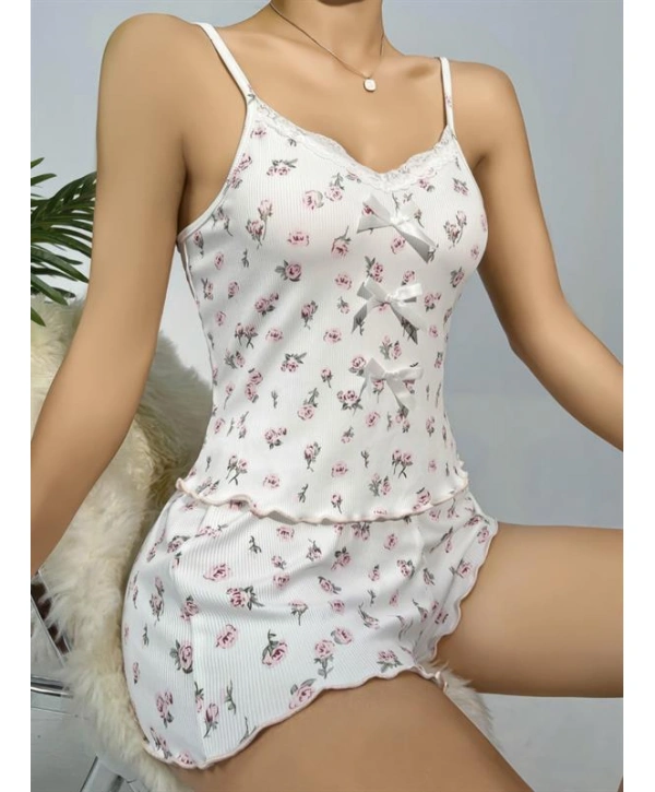 Morliva  Pamuklu Beyaz Üstüne Çiçek Desen Fitilli Askılı Şortlu Pijama Takımı