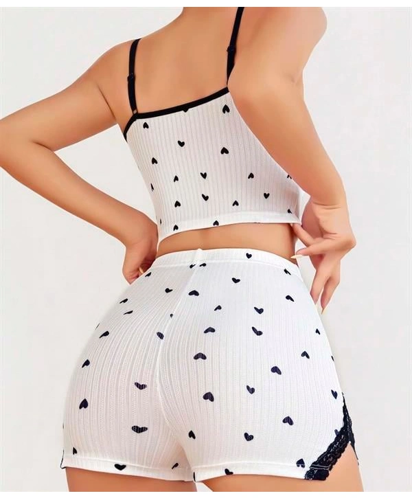 Morliva Pamuklu Beyaz Üstüne Siyah Kalp Desen Fitilli Askılı Şortlu Pijama Takımı