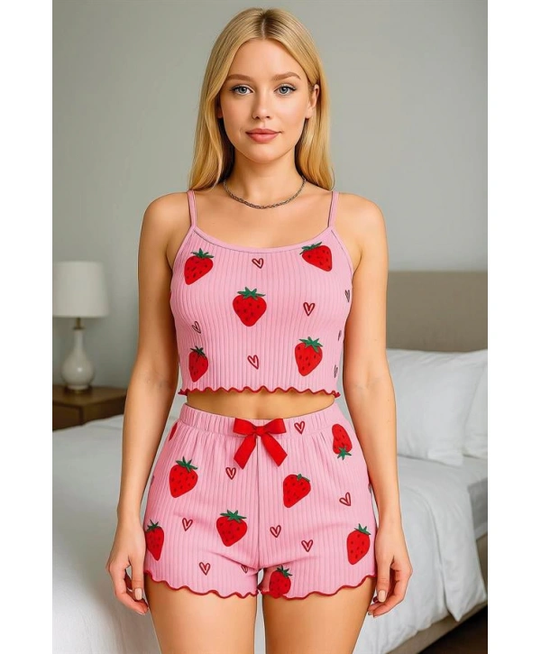 Morliva  Pamuklu Pembe Üstüne Çilek Desen Fitilli Askılı Şortlu Pijama Takımı