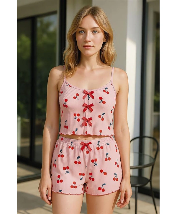 Morliva Pembe Kiraz Desenli Kurdelalı Askılı Şortlu Pijama Takımı