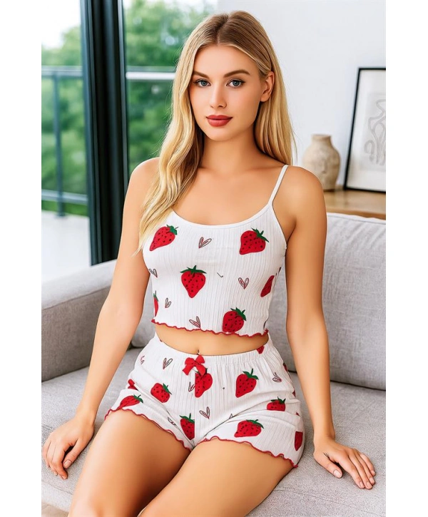Morliva Penye Kumaş Çilek Desen Beyaz Şortlu Takım