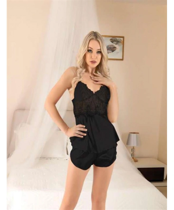 Morliva Siyah Dantel İşlemeli İnce Askılı Saten Şortlu Takım