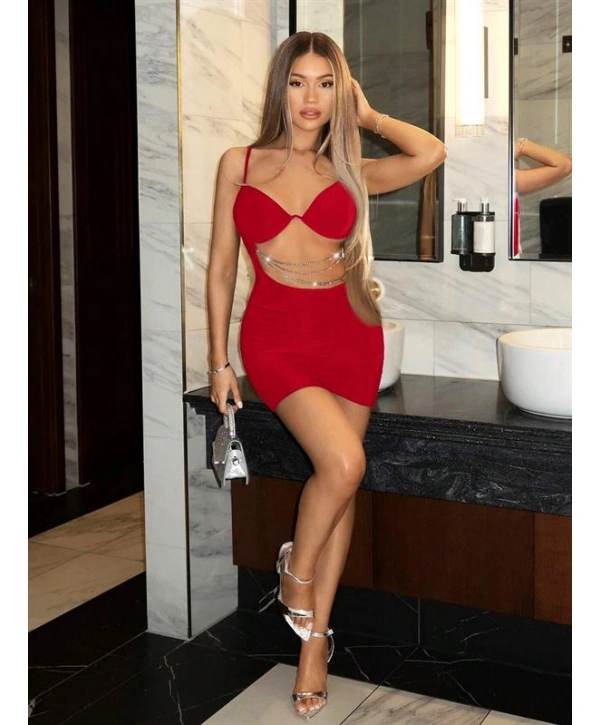 Morliva Zincir Detaylı Göğüs Dekolteli Kırmızı Mini Club Elbisesi