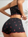 Siyah Üstüne Kırmızı Çilek Desenli Askılı Şortlu Pijama Takımı