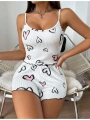 Morliva Beyaz Üstüne Kalp Desenli Askılı Şortlu Pijama Takımı