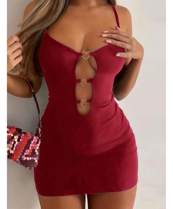 Morliva Bordo Göğüs Dekolteli Kalp Detaylı Mini Club Elbisesi