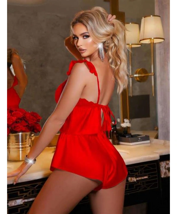 Kırmızı Dantel İşlemeli İnce Askılı Arkadan Bağlamalı Saten Şortlu Takım