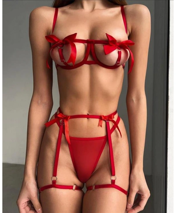 Morliva Özel Tasarım Kırmızı Kurdela Detaylı Jartiyerli Fantezi Sütyen String Takımı