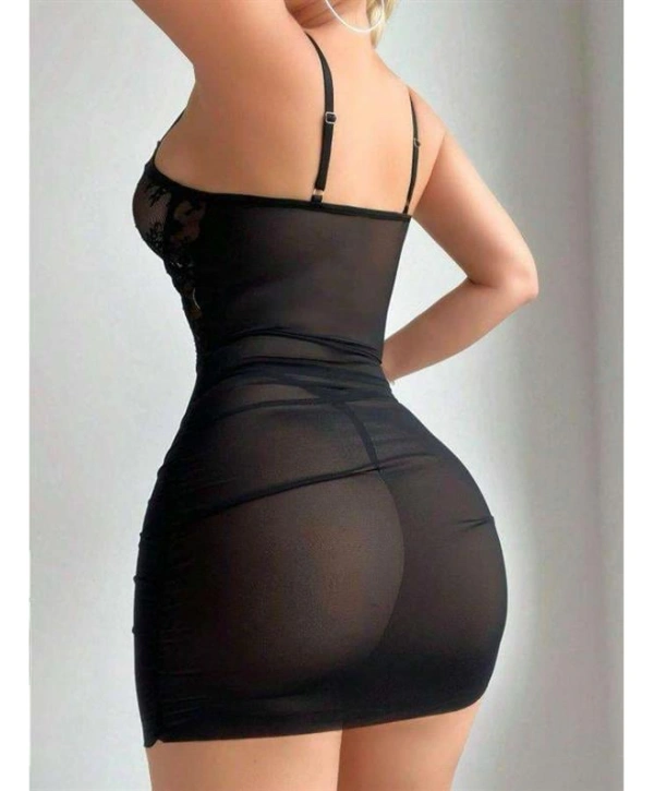 Siyah Dantel İşlemeli Tül Fantezi Gecelik