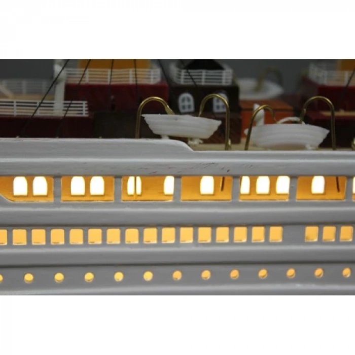 Ahşap Titanik Gemisi Ledli