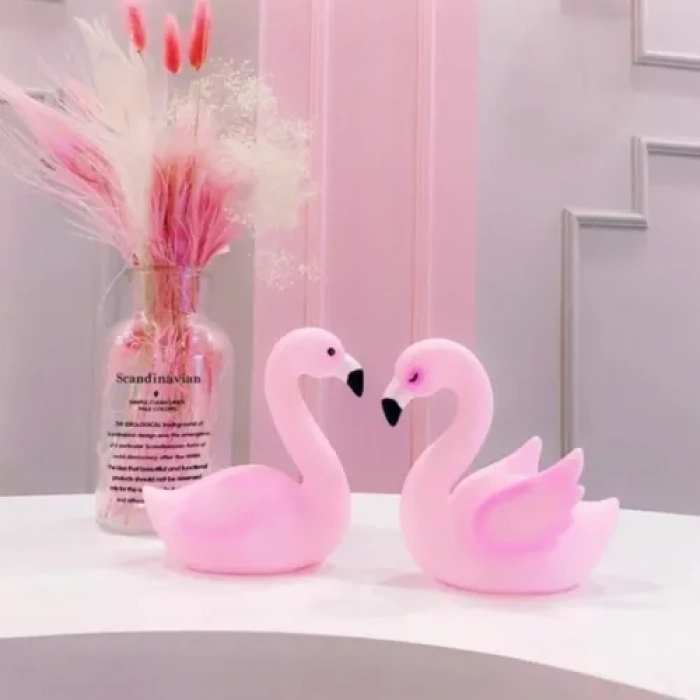 Led Işıklı Flamingo Masa Lambası