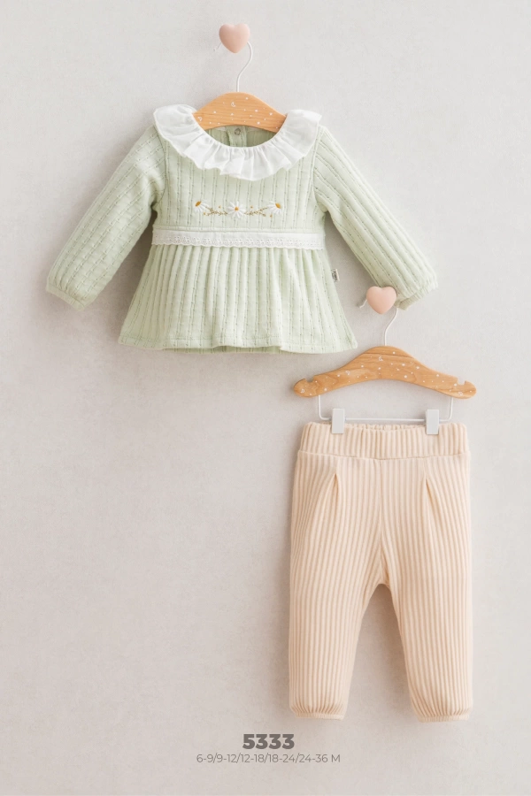 Vintage Style Ruffled Collar Embroidered Green Baby Girl 2-Piece Top and Bottom Set (6-36 Months)