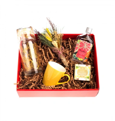 Sarı Işıltı Hediye Kutusu