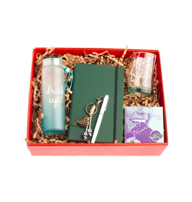 Sevgi Dolu Hediye Kutusu