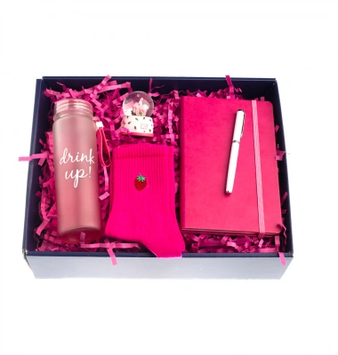 Şeker Pembe Hediye Kutusu