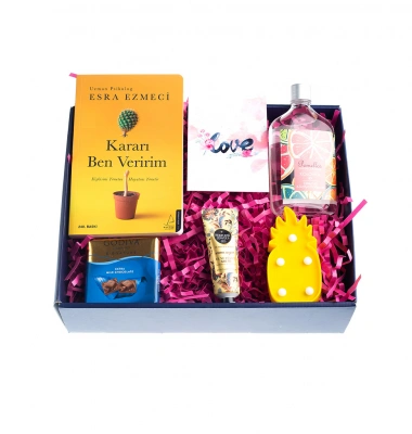 Işıklı Ananas Hediye Kutusu