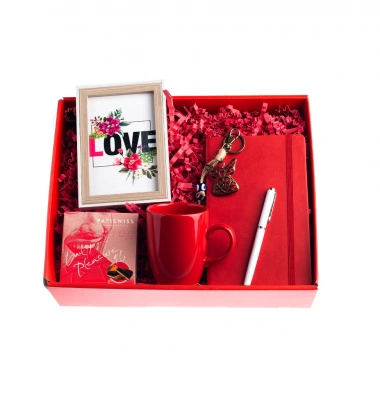 Kırmızı Aşk Hediye Kutusu