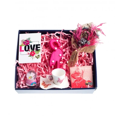 Pembe Kelebekli Hediye Kutusu