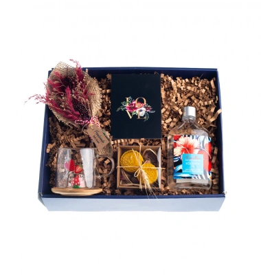 Çilekli Hediye Kutusu