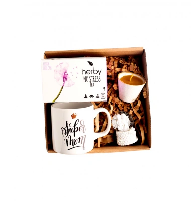Anneye Çaylı Hediye Kutusu