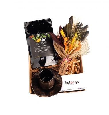 Sarı Çiçekler Hediye Kutusu