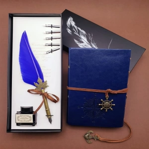 Deri Defter Ve Tüylü Kalem
