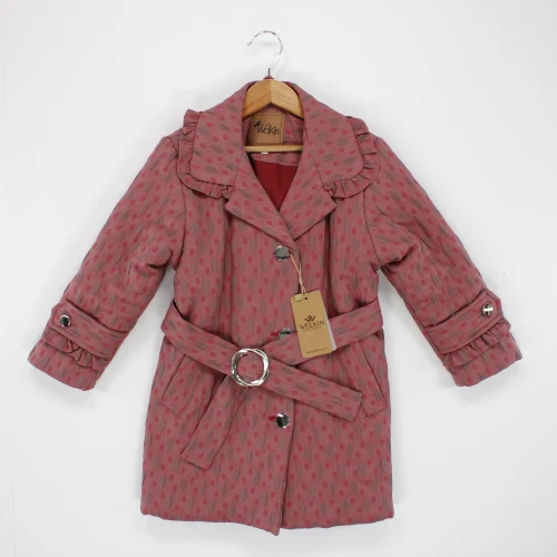 Welkin Jakar Damla Kabartma Desenli Fırfır Kol ve Yakalı Kemerli Kız Kaban Astarlı 6-9 Yaş