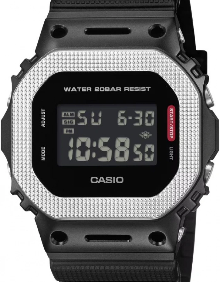 Casio G-Shock GM-5600BM-1DR Kol Saati
