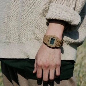 Casio G-Shock DW-5600NC-5DR Erkek Kol Saat