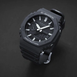 Casio G-Shock GA-2100-1ADR Kol Saati