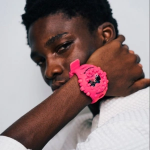 Casio G-Shock GA-V01-4ADR Kol Saati