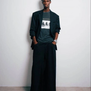 Casio G-Shock GA-V01-7ADR Erkek Kol Saati