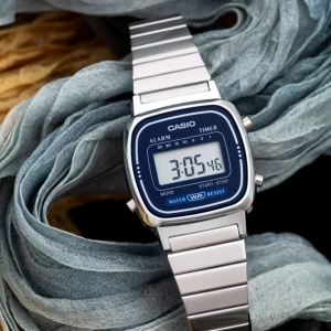 Casio LA670WA-2DF Retro Kol Saati