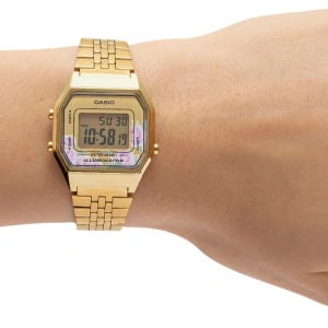 Casio LA680WGA-4CDF Retro Kol Saati