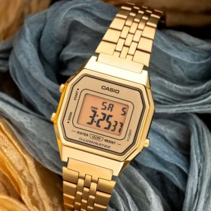 Casio LA680WGA-9DF Retro Kol Saati
