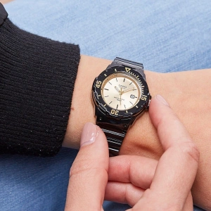 Casio LRW-200H-9EVDF Unisex Kol Saati