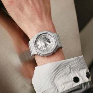 Casio G-Shock Iconic GA-2100Ff-8ADR Erkek Kol Saati