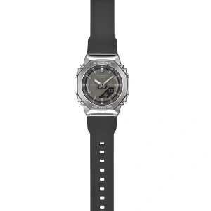 Casio G-Shock Women GM-S2110-1A1DR Kadın Kol Saati