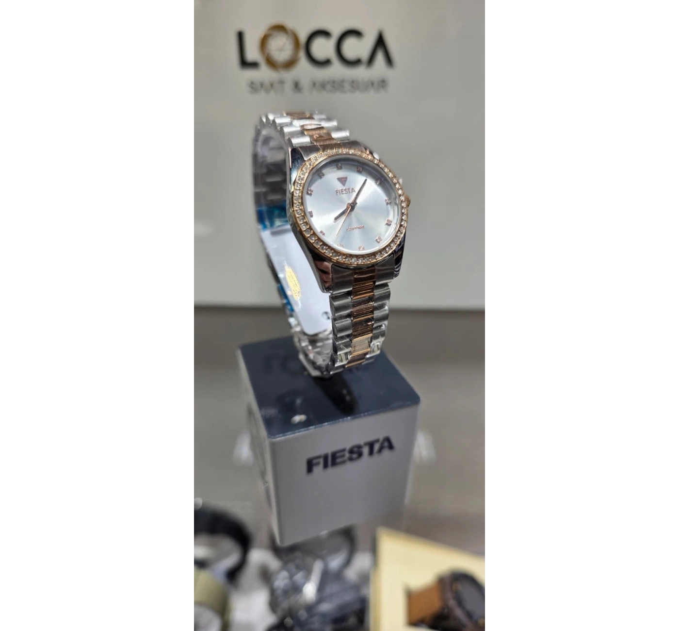 Fiesta F-23003L Kadın Kol Saati