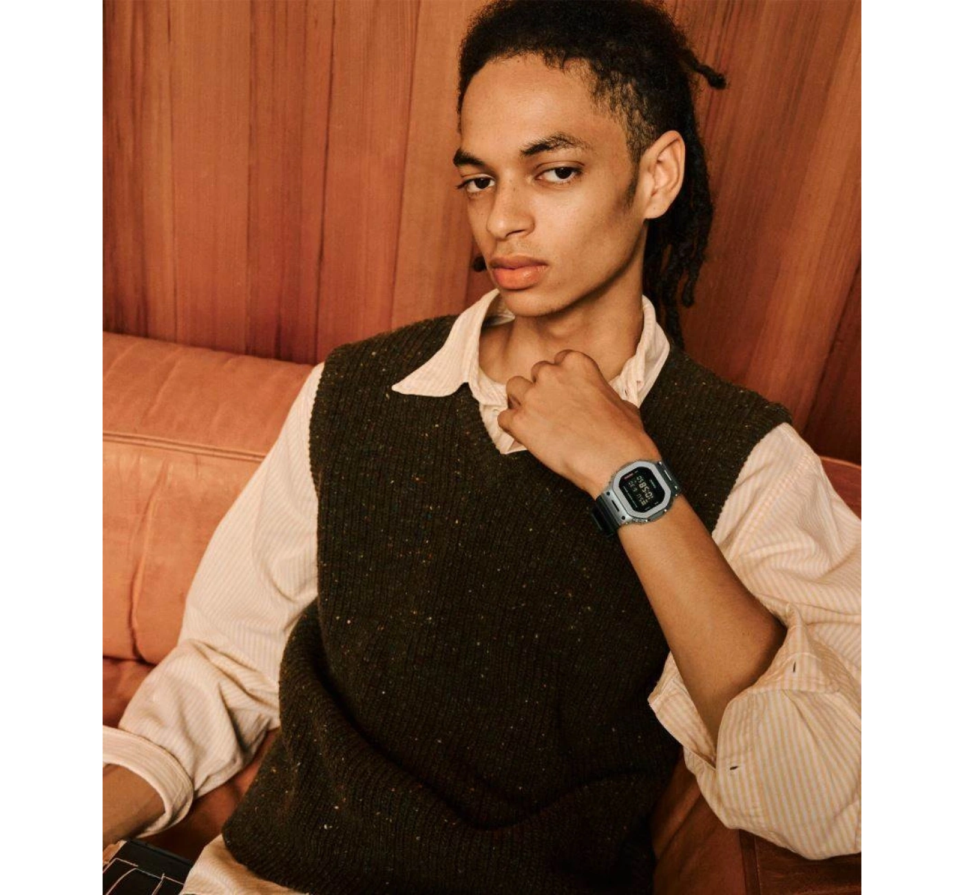 Casio G-Shock G-Steel GM-5600M-1DR Kol Saati