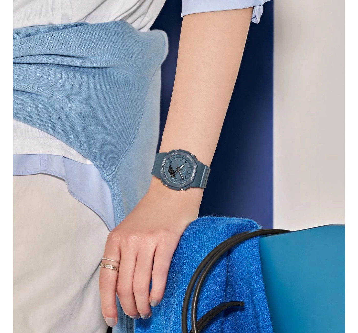 Casio G-Shock Women GMA-P2100BA-2ADR Kol Saati