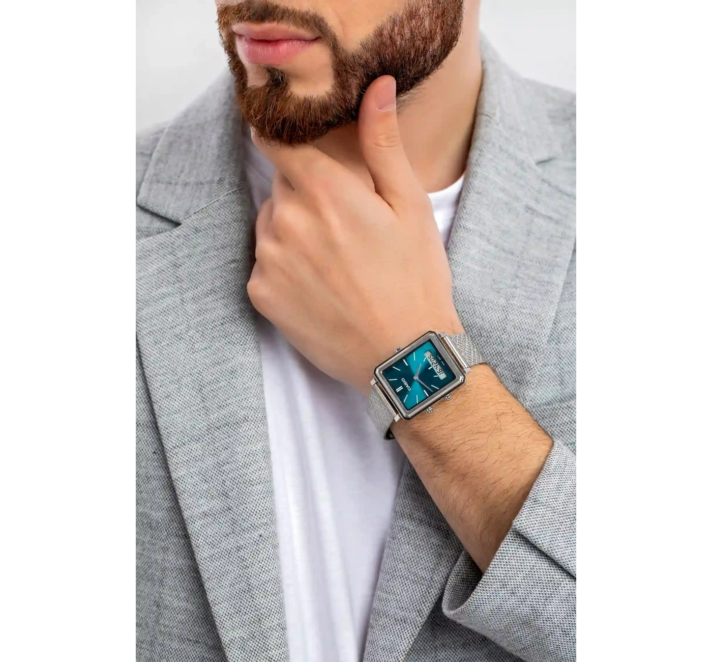 Casio MTP-B205M-3EDF Erkek Kol Saati